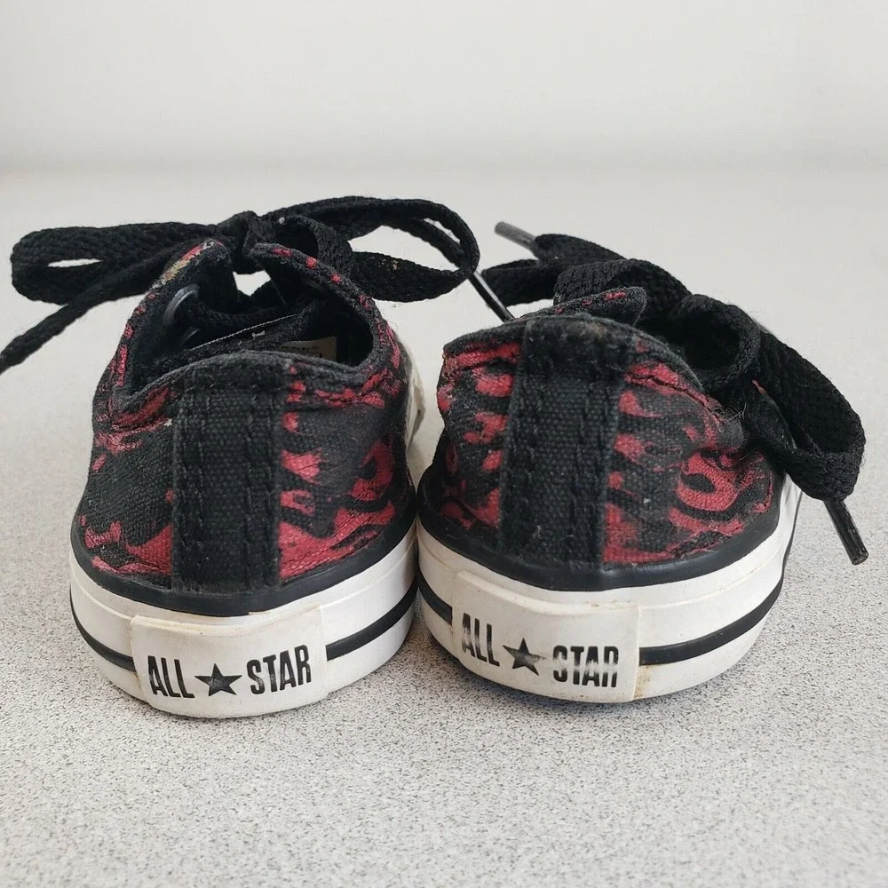 Converse Kids Chuck Taylor All Star 537080F Red Black Lace Up Sneaker Shoes Sz 4